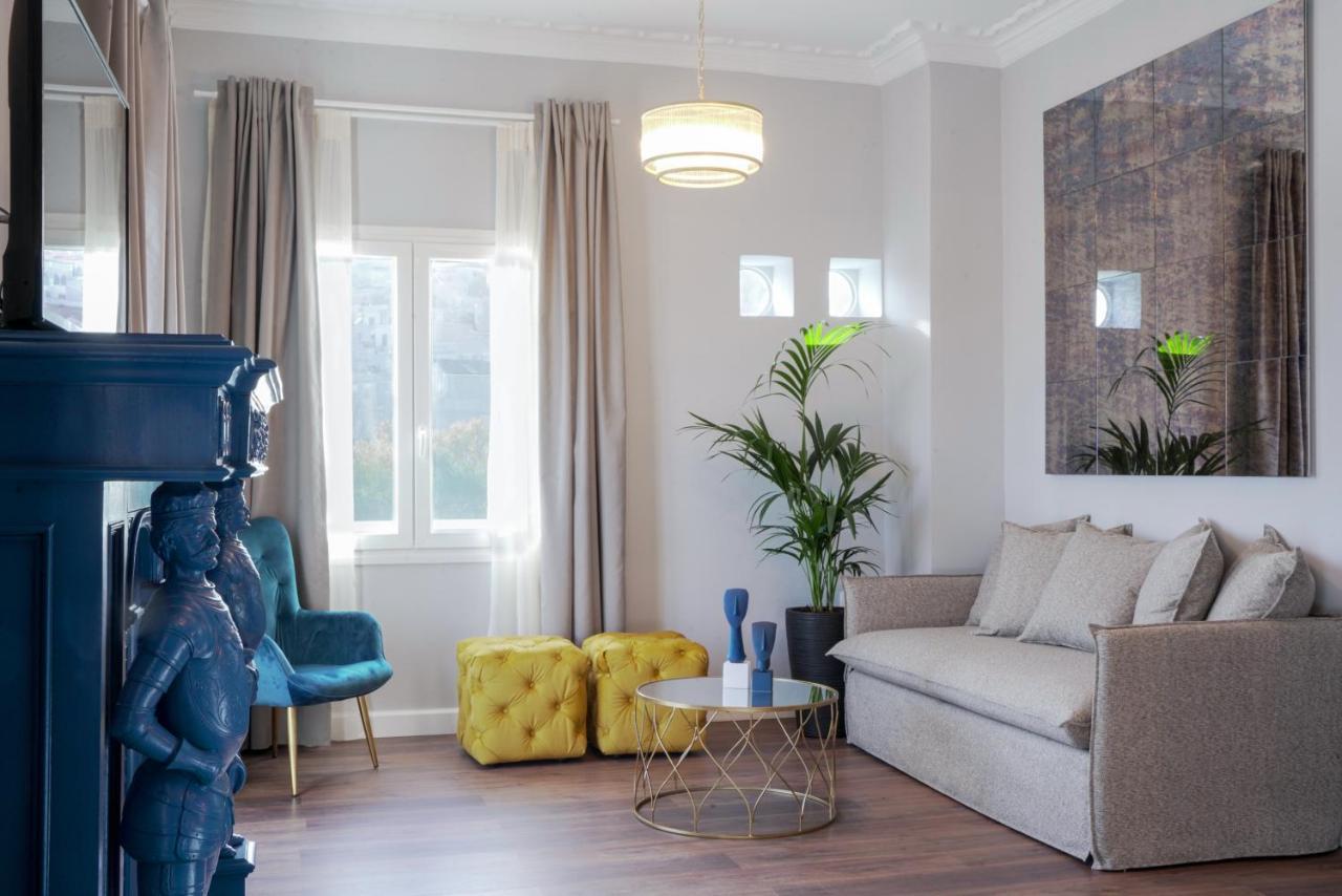 ארמופוליס Pafsilipon Suites מראה חיצוני תמונה