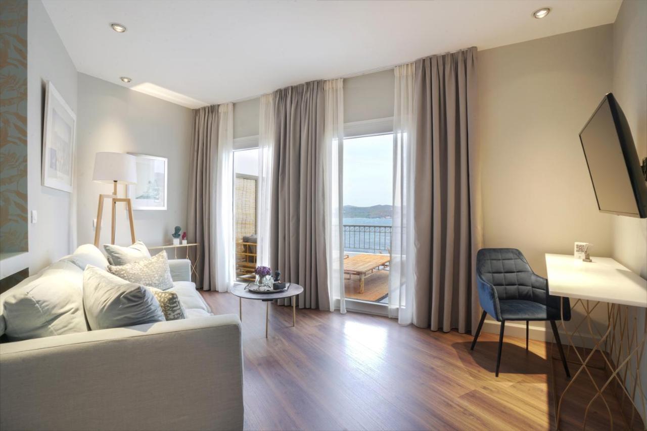 ארמופוליס Pafsilipon Suites מראה חיצוני תמונה
