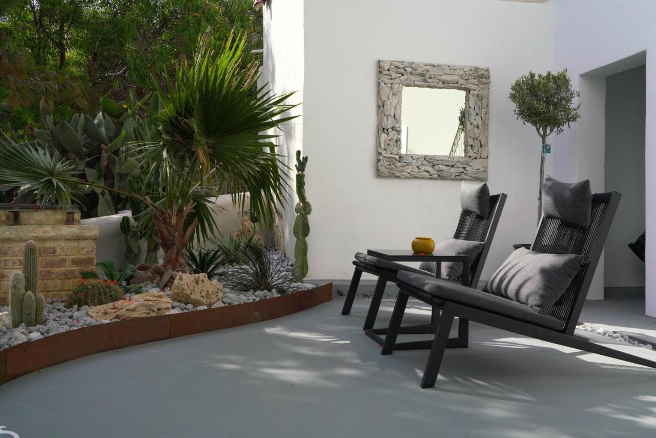ארמופוליס Pafsilipon Suites מראה חיצוני תמונה